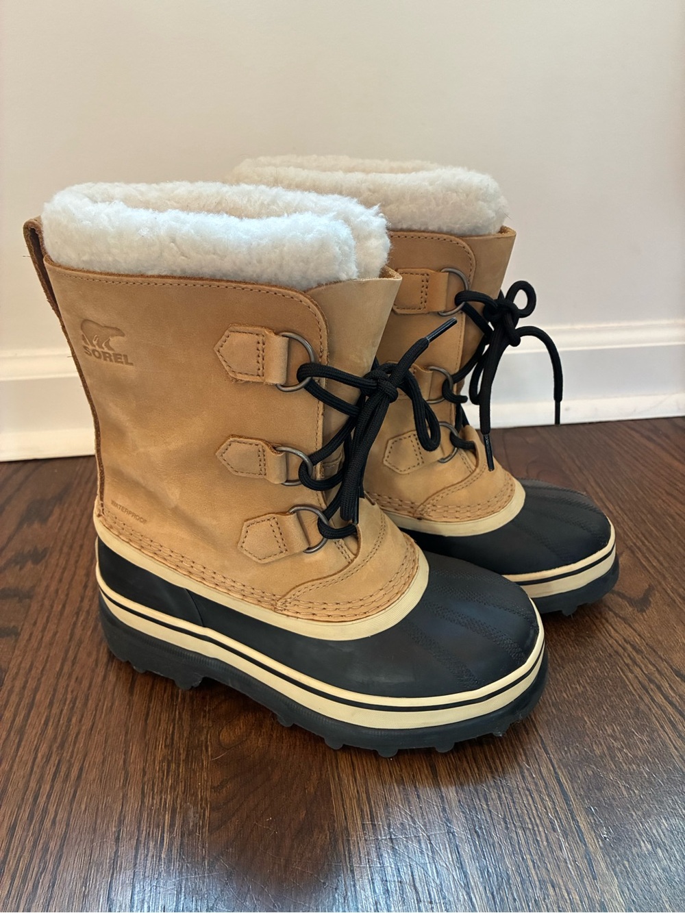 Sorel Leather Caribou Kids Size 3 Waterproof Snow Winter Boots Buff Black LY1000 - Picture 2 of 7